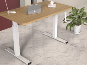 The Pros and Cons of Height Adjustable Desks